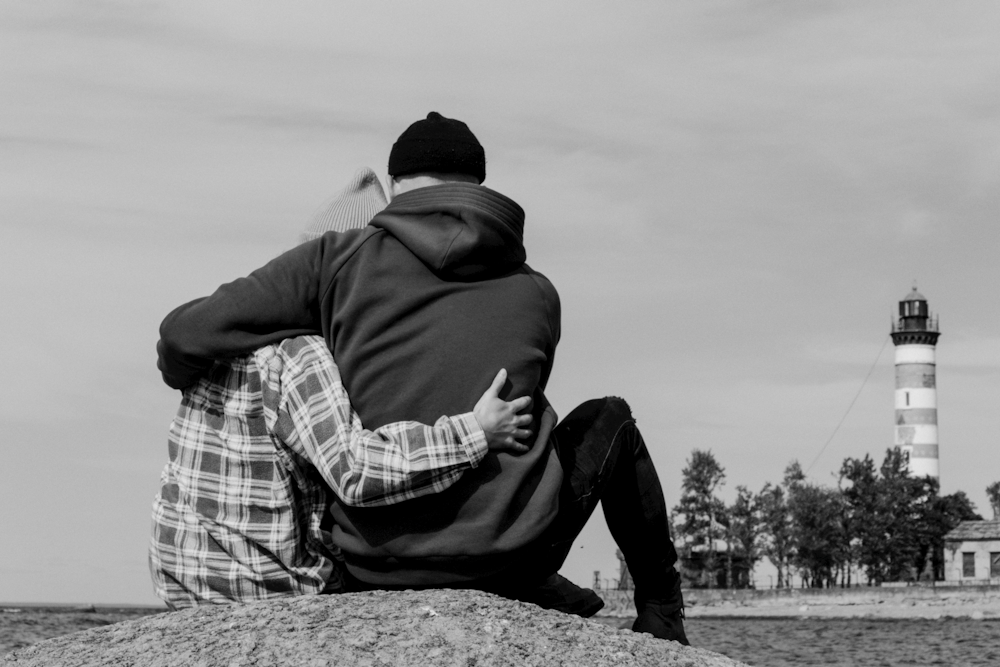 How do we keep our marriage strong while experiencing grief? featuring Drs. Les & Leslie Parrott
